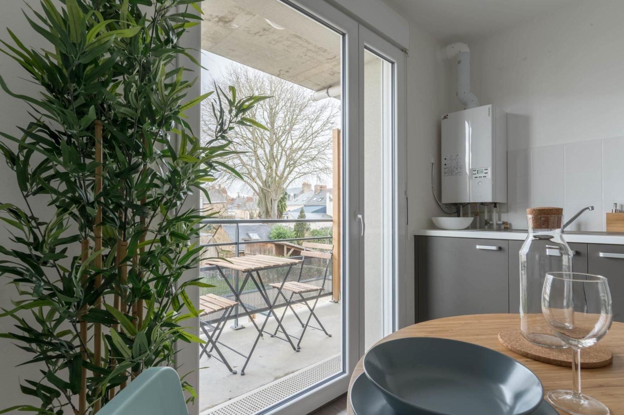 Camille - Studio Wifi Et Gare Le Mans Exterior foto